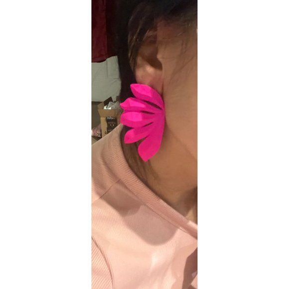 Hot pink stud earring big statement large fuchsia flower neon chunky bright pink - Picture 8 of 9